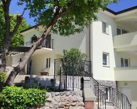 Apartament Kyra Lovran