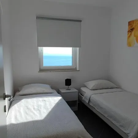 Apartment Kyra *